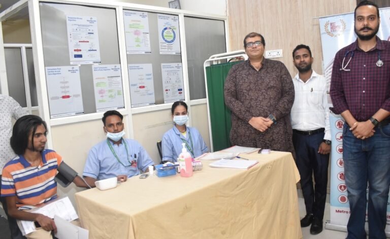 जे.सी. बोस विश्वविद्यालय में निःशुल्क स्वास्थ्य शिविर का आयोजन