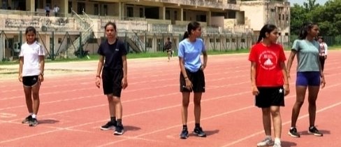 3000 मीटर और 800 मीटर दौड़ –  सराय की छात्रा चैतन्या ब्लॉक में प्रथम