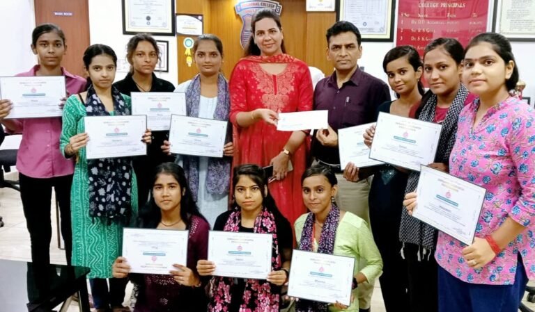 अग्रवाल महाविद्यालय की छात्राओं ने हरियाणवी नृत्य में किया शानदार प्रदर्शन