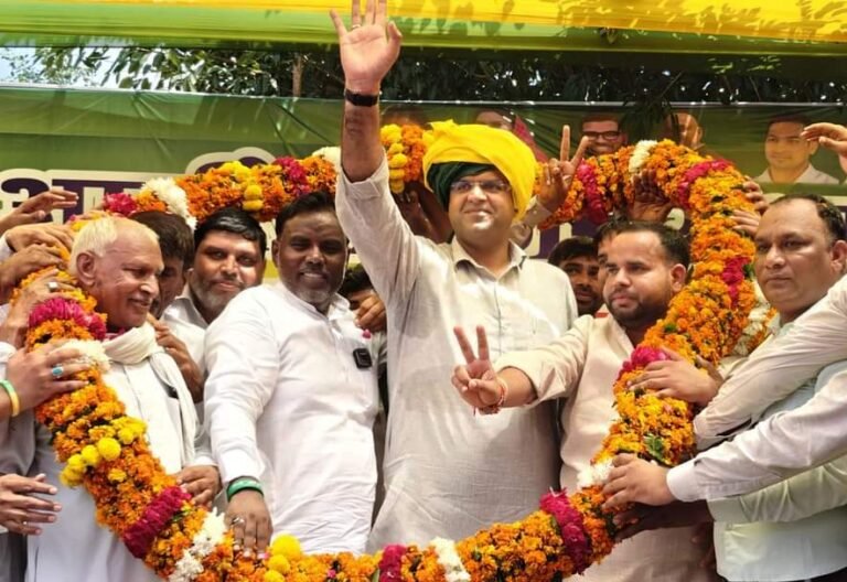उपमुख्यमंत्री दुष्यंत सिंह चौटाला फरीदाबाद एनआईटी विधानसभा क्षेत्र के हलका अध्यक्ष हाजी करामत अली द्वारा आयोजित सभा में शिरकत करने पहुंचे