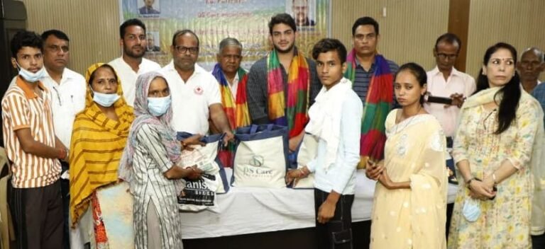 आर्थिक रूप से कमजोर तपेदिक के मरीजो को किया गया विशेष पोषाहार वितरण