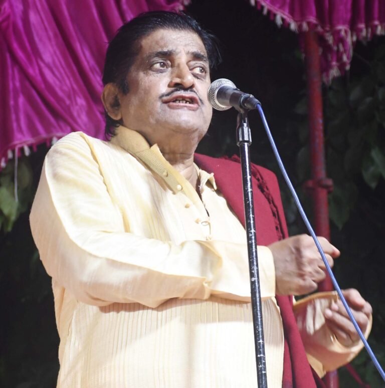 प्रसाद निलेगावकर ने प्रस्तुत किया वन मेन कॉमेडी शो