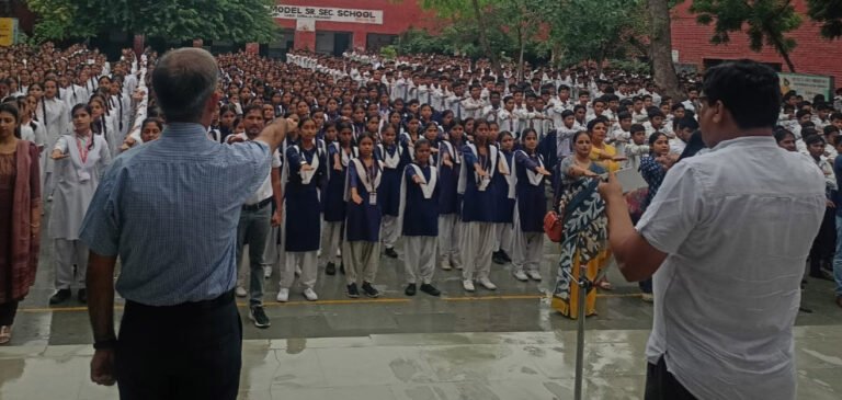 उल्लास के अंतर्गत साक्षर बनाने का आह्वान