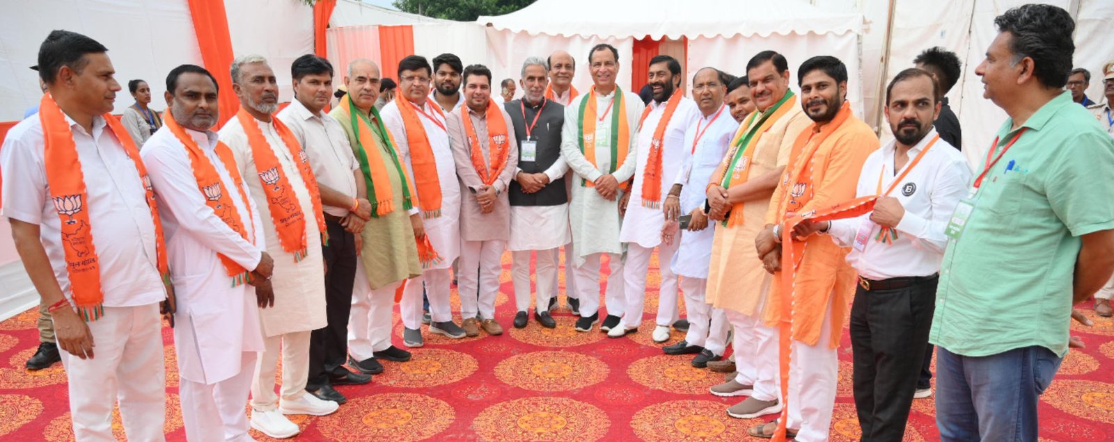 विपुल गोयल के नेतृत्व में आप पार्टी के जिलाध्यक्ष एवं बसपा से लोकसभा प्रत्याशी किशन ठाकुर बीजेपी में शामिल