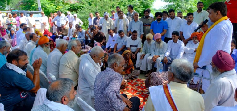 पांच सालों तक जनता की सुध नहीं लेने वाले भाजपा प्रत्याशी कर रहे है विकास की बातें : ललित नागर