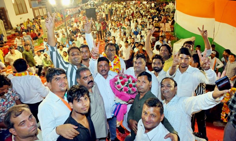 कांग्रेस सरकार बनने पर नहरपार की कालोनियों का होगा समग्र विकास : लखन सिंगला