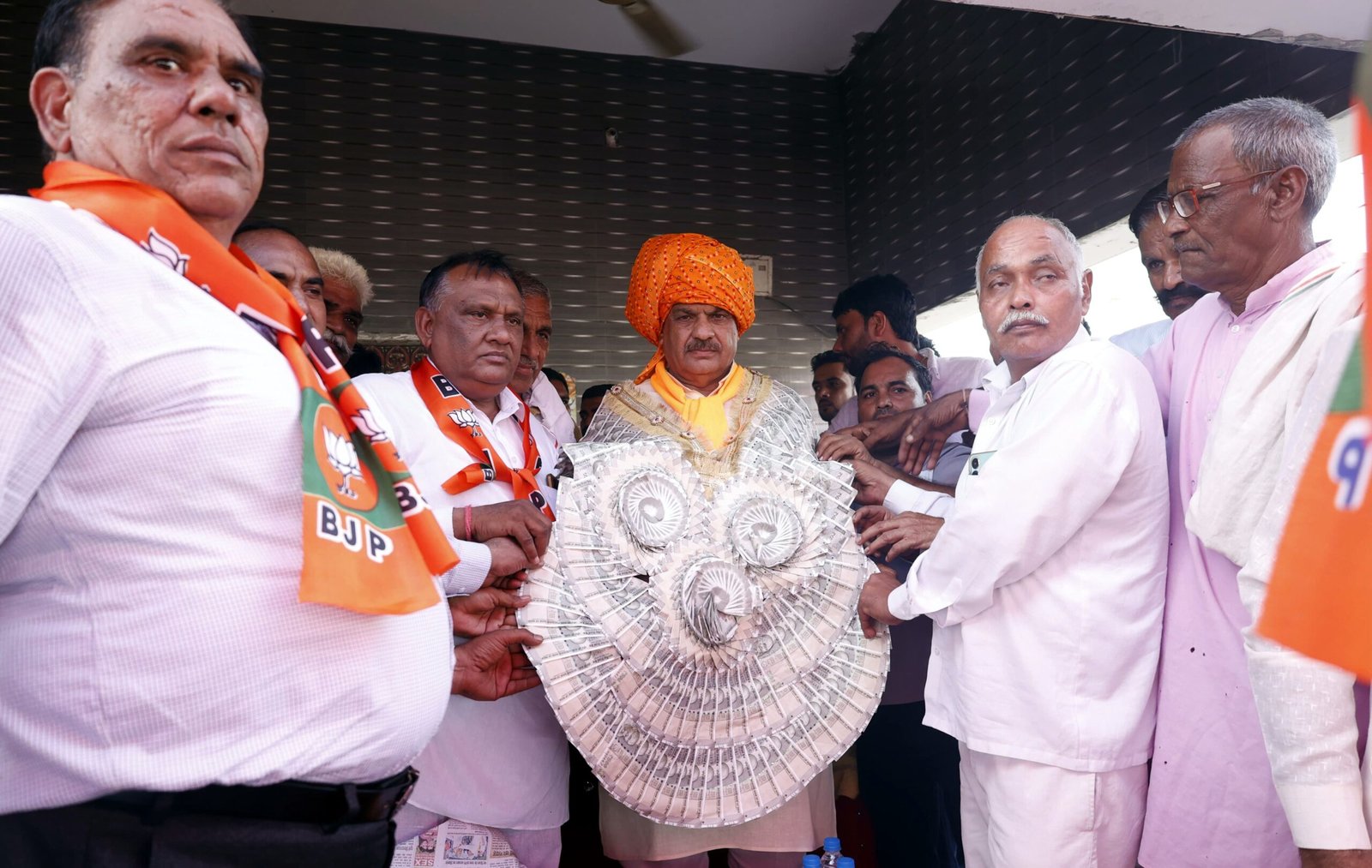 कांग्रेस धर्म-जाति के नाम पर करती है लोगों को बांटने का काम : पं. टेकचंद शर्मा