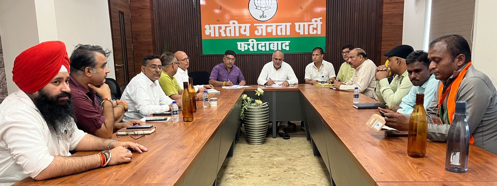 प्रदेश सह प्रभारी सुरेन्द्र नागर और संजय भाटिया ने संगठनात्मक बैठक कर कार्यकर्ताओं में  भरा जोश