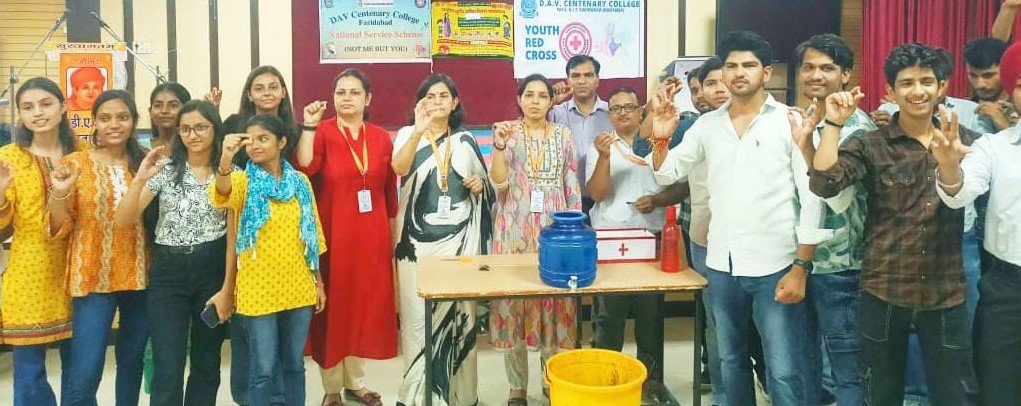 शताब्दी महाविद्यालय में राष्ट्रीय कृमि मुक्ति दिवस कार्यक्रम