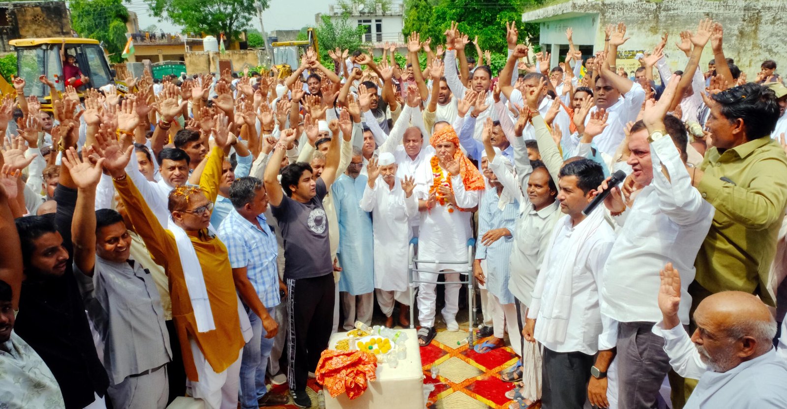 पूर्व विधायक ललित नगर बोले, जनता ‘नारियल फार्म’ का बटन दबाकर चुने अपना विधायक
