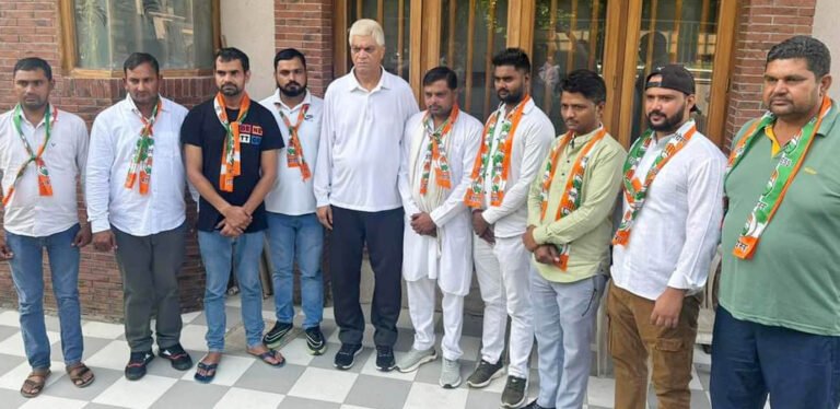 पृथला ब्लॉक सरपंच एसोसिएशन के 38 में से 33 सरपंच दे चुके हैं कांग्रेस प्रत्याशी रघुबीर तेवतिया को समर्थन