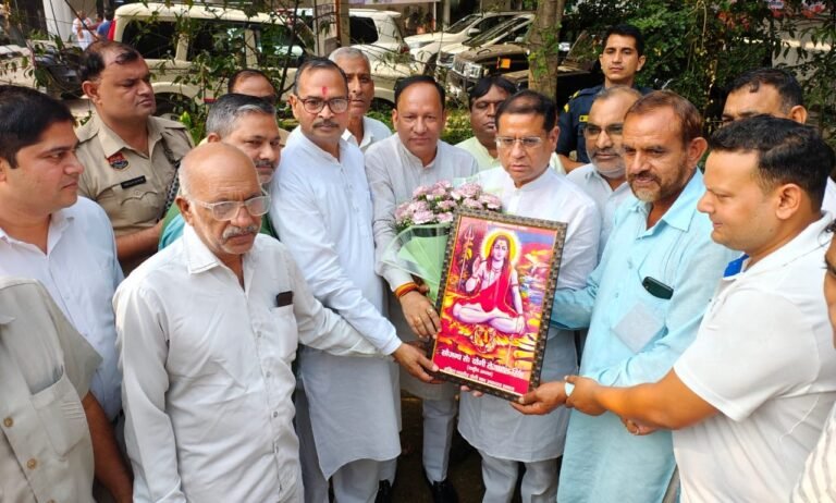 अखिल भारतीय योगी नाथ उपाध्याय समाज सेवा संगठन के राष्ट्रीय अध्यक्ष योगी तेजपाल सिंह के नेतृत्व में राज्यमंत्री राजेश नागर से मिला प्रतिनिधिमंडल