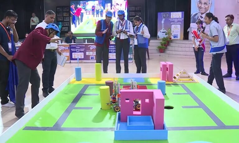 जीवा के छात्रों ने  (सी.आई.एस.सी.ई .) इंटर स्कूल रोबोटिक्स चैंपियनशिप – (आईआर सी) 2024 में जोनल राउंड में श्रेष्ठ प्रदर्शन किया