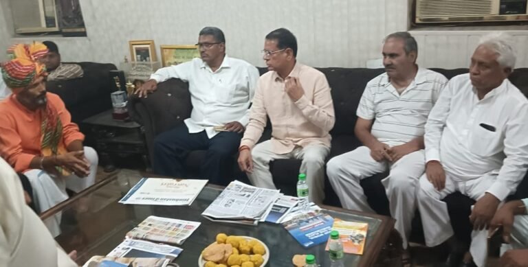 राजेश नागर ने कार्यकर्ताओं के साथ की समीक्षा बैठक