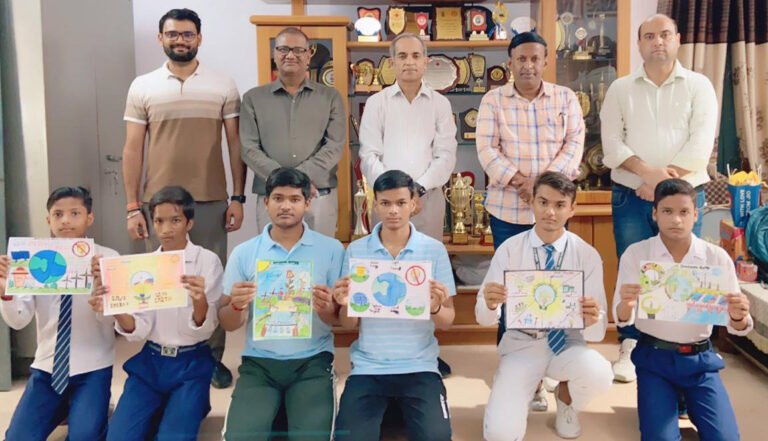 जेआरसी द्वारा सेव एनर्जी पर पेटिंग प्रतियोगिता का आयोजन