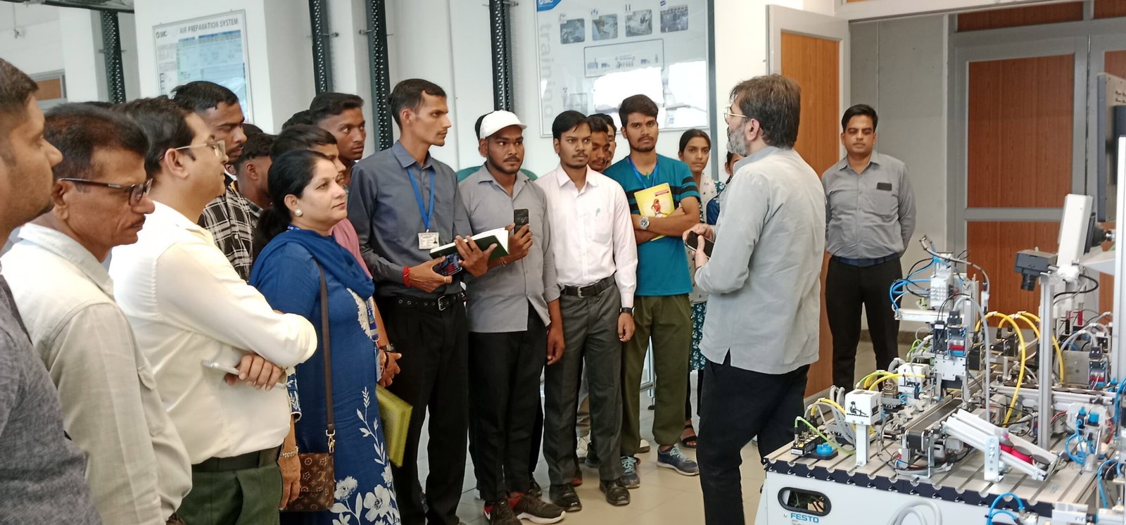 उत्तराखंड की श्री विश्वकर्मा कौशल विश्वविद्यालय के साथ हुई साझेदारी, स्किल इको सिस्टम को समझने कार्यशाला में पहुंचा उत्तराखंड आईटीआई का दल, शीघ्र एक दल और करेगा शिरकत