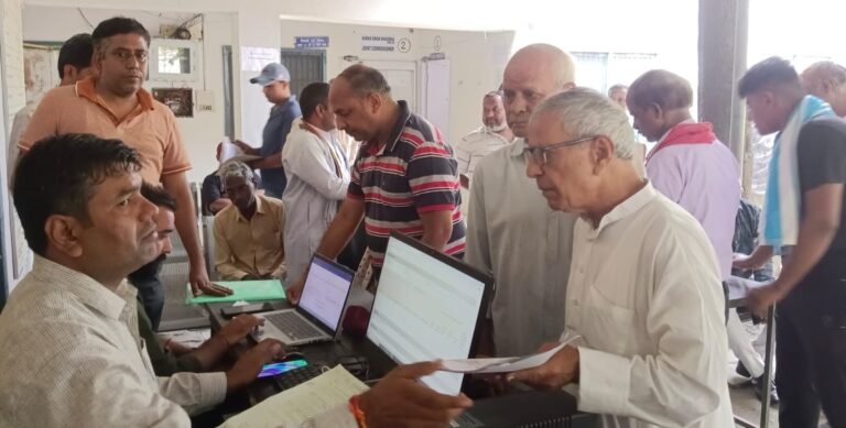 जनसमस्या निवारण शिविर में बुधवार को आई 52 शिकायतों में से 12 शिकायतों का मौके पर ही हुआ निपटारा : ए. मोना श्रीनिवास