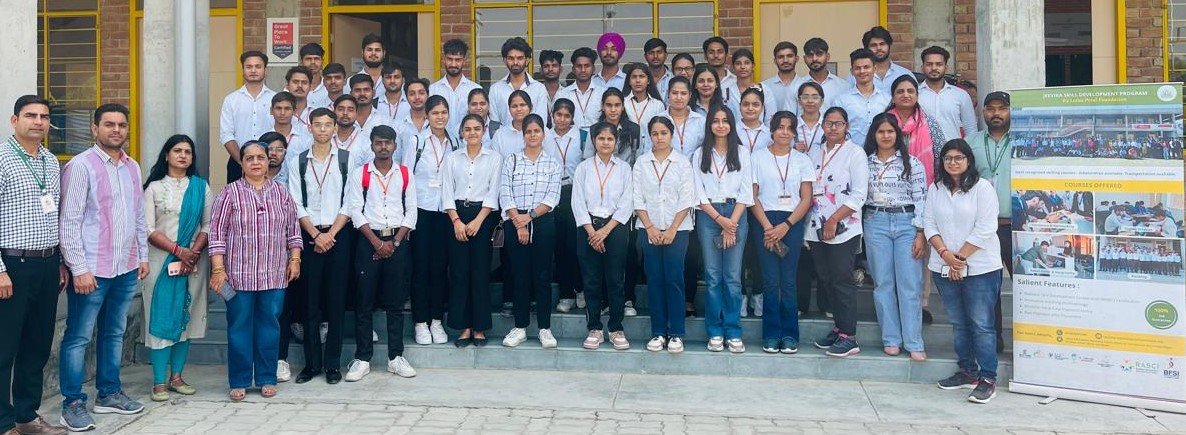 अग्रवाल कॉलेज बल्लबगढ़ के कंप्यूटर साइंस विभाग द्वारा लोटस पेटल फाउंडेशन का शैक्षिक दौरा आयोजित किया गया