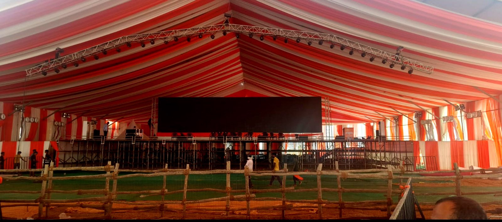 आज पलवल में विपक्ष पर गरजेंगे  मोदी, हरियाणा में भाजपा प्रत्याशियो के लिए करेंगे मतदान की अपील