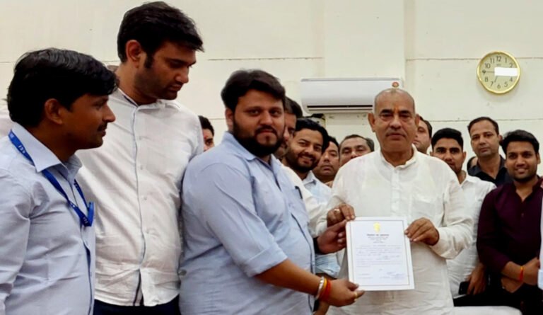 फरीदाबाद जिला में शांतिप्रिय ढंग से संपन्न हुई मतगणना प्रक्रिया, विजेता प्रत्याशियों को रिटर्निंग अधिकारी ने सौंपा निर्वाचन प्रमाण पत्र