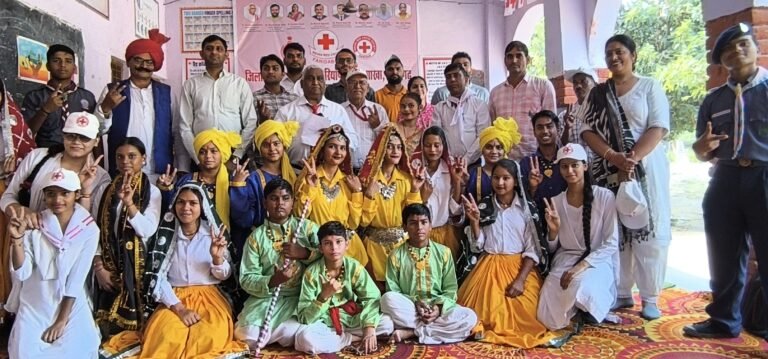 दर्शन भाटिया ने जूनियर्स को प्राथमिक चिकित्सा की ट्रेनिंग दी, बताया कि किस प्रकार से  दुर्घटनाग्रस्त व्यक्ति की जान बचाइ जा सकती है