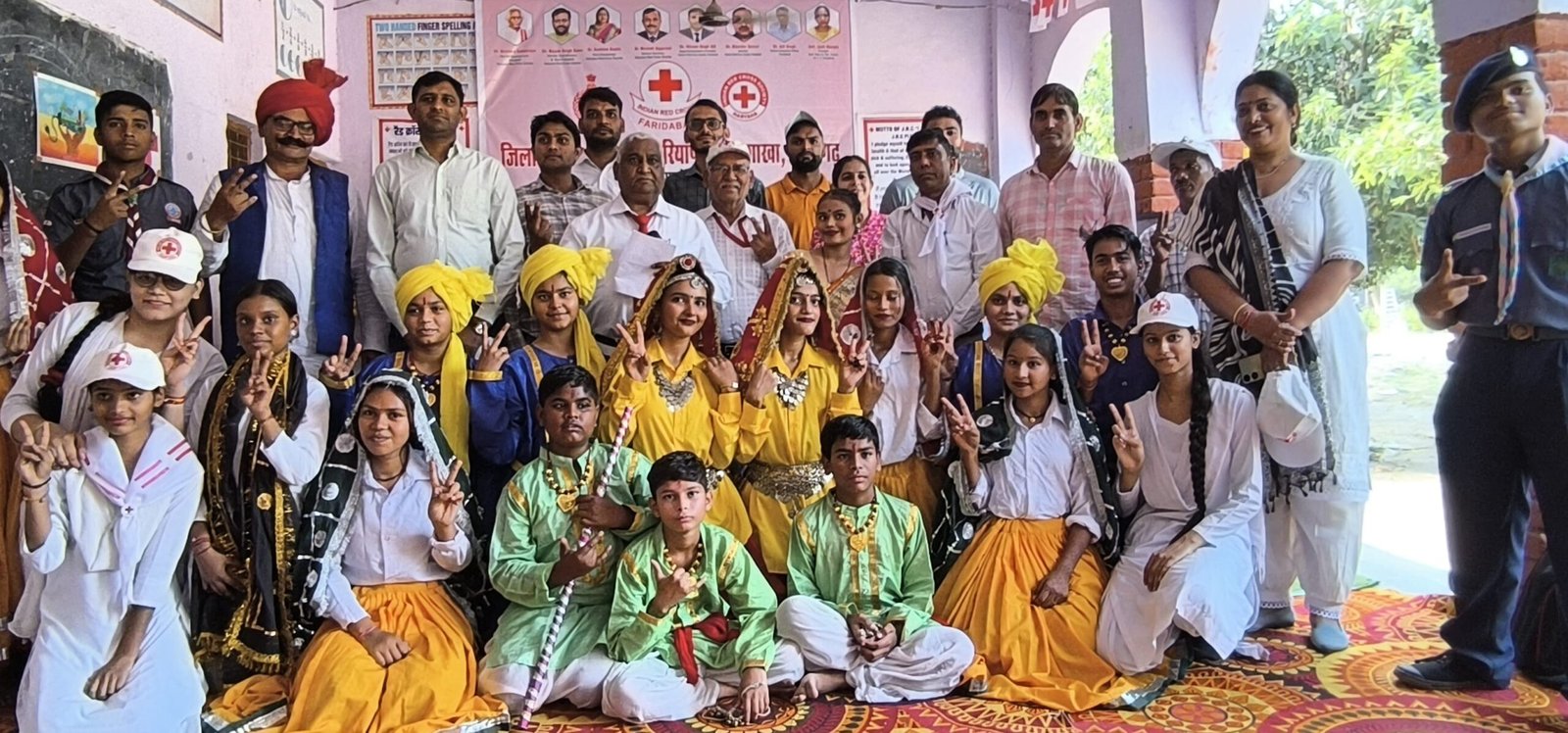 दर्शन भाटिया ने जूनियर्स को प्राथमिक चिकित्सा की ट्रेनिंग दी, बताया कि किस प्रकार से  दुर्घटनाग्रस्त व्यक्ति की जान बचाइ जा सकती है