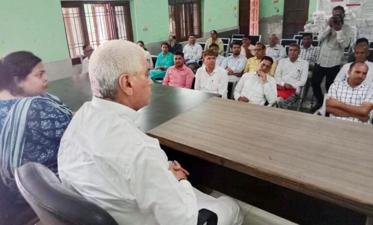 पृथला क्षेत्र में भ्रष्टाचार व कार्य में कोताही कतई बार्दास्त नहीं : रघुबीर तेवतिया