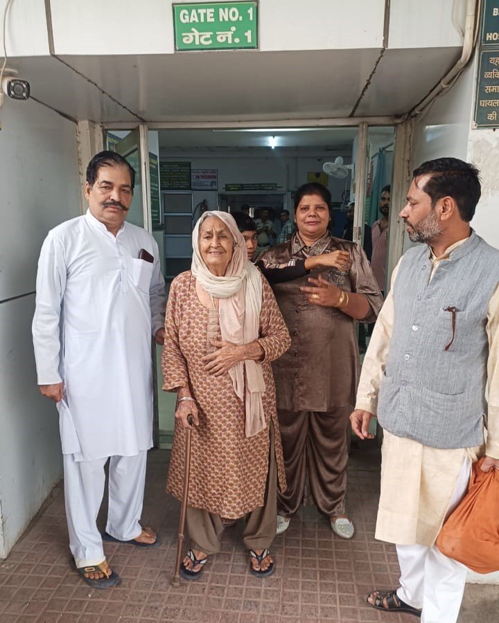 बेसहारा बुजुर्गो का सहारा बना ताऊ देवीलाल वृद्वाश्रम