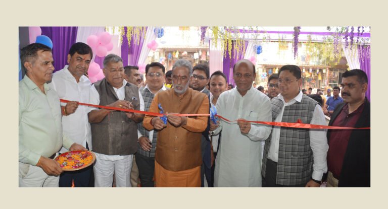 दून प्लस हॉस्पिटल का  केन्द्रीय राज्य मंत्री कृष्णपाल गुर्जर, विधायक धनेश अदलक्खा ने किया शुभारंभ