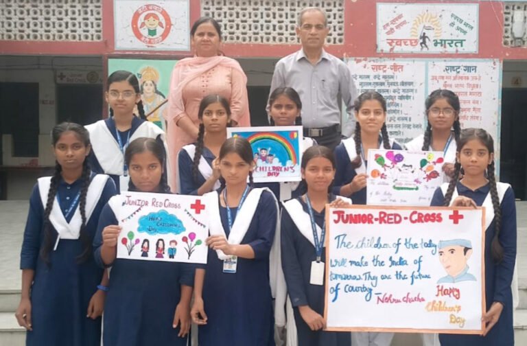 सराय ख्वाजा फरीदाबाद के राजकीय आदर्श वरिष्ठ माध्यमिक विद्यालय में  बाल दिवस पर विभिन्न कार्यक्रम आयोजित किए गए