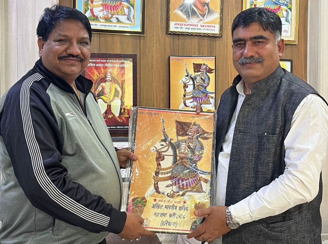 ठाकुर उमेश भाटी के कार्यालय पर भाजपा सदस्यता अभियान को लेकर जिला अध्यक्ष राजकुमार वोहरा की हुई चर्चा