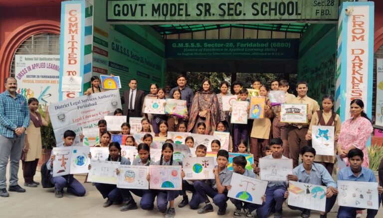 राष्ट्रीय विधिक सेवा दिवस पर ड्राइंग प्रतियोगिता का आयोजन, छात्रों में विधिक जागरूकता बढ़ाने पर जोर