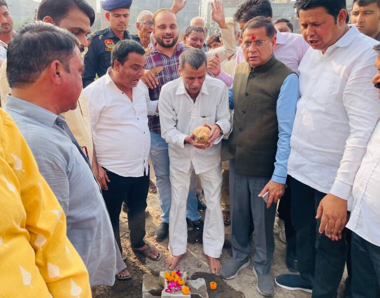 केंद्र व प्रदेश सरकार लोगों का चहुंमुखी एवं सर्वांगीण विकास कराने के लिए है प्रतिबद्ध : राज्य मंत्री राजेश नागर