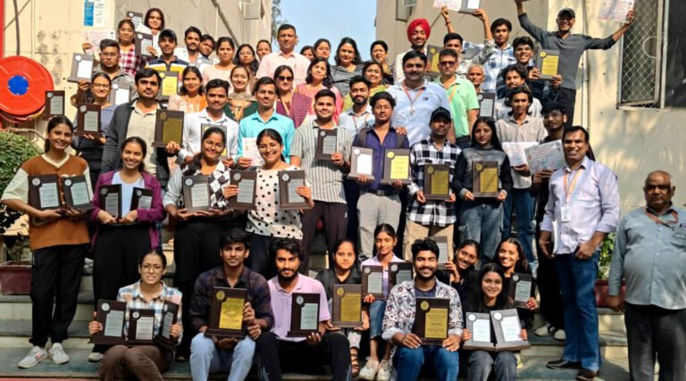 युवा महोत्सव में डीएवी शताब्दी महाविद्यालय के छात्रों ने शानदार प्रदर्शन किया