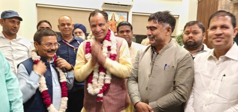 कांग्रेस को नेता प्रतिपक्ष नहीं मिल रहा है तो निर्दलीय विधायकों में से चुन लेना चाहिए : पं. मोहन लाल बड़ौली