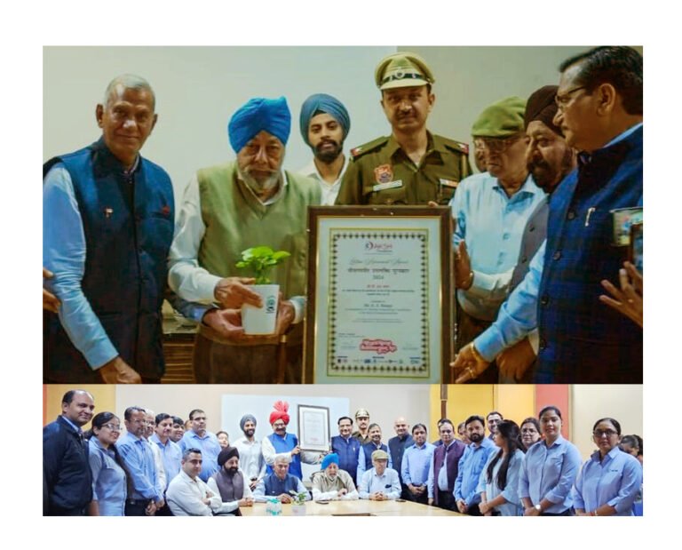 सरदार गंभीर सिंह बांगा लाइफ टाइम अचीवमेंट अवार्ड से सम्मानित