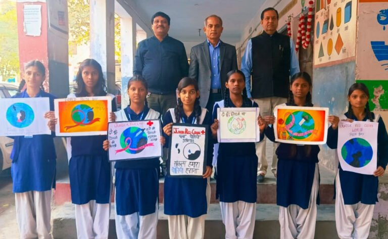 शून्य से तीन वर्ष के बच्चों को पोलियो रोधी दवा पिलाने के बारे में जेआरसी  और सेंट जॉन एंबुलेंस ब्रिगेड के माध्यम से जागरूकता अभियान चलाया गया