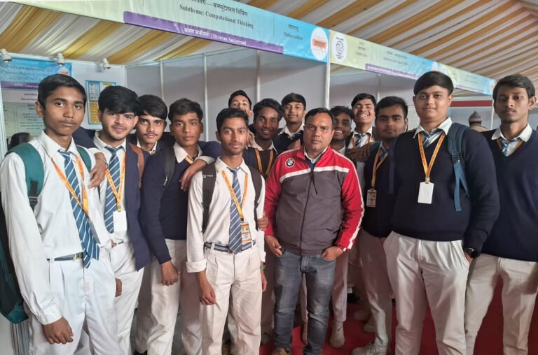 51वीं राष्ट्रीय बाल वैज्ञानिक प्रदर्शनी का सराय ख्वाजा के विद्यार्थियों ने किया अवलोकन