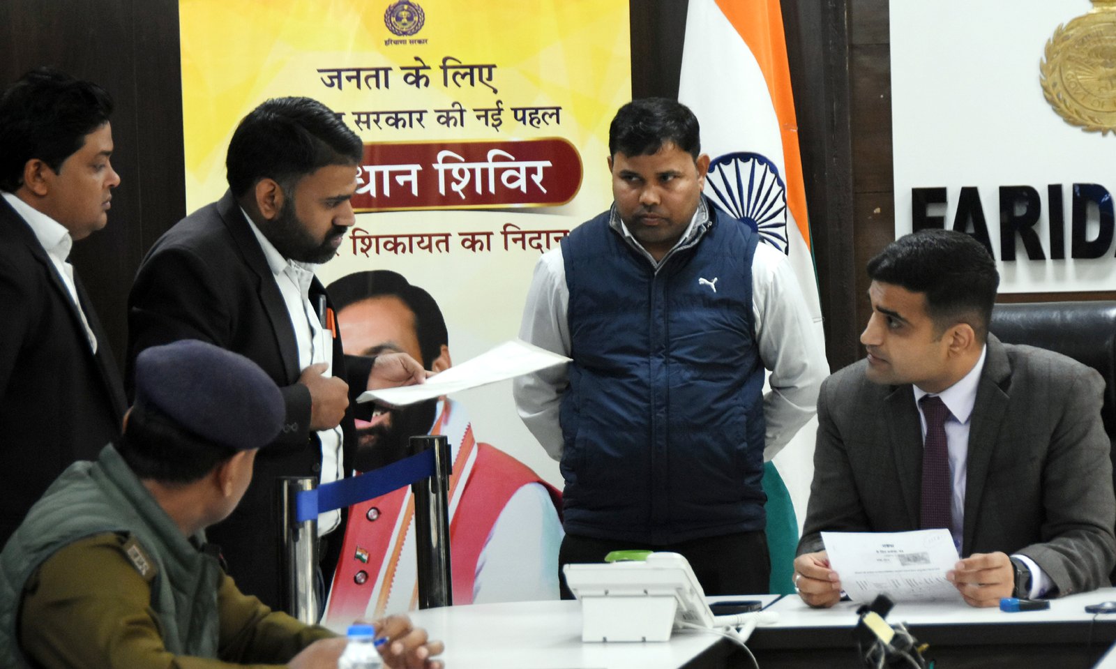 हर शिकायत के निदान के उद्देश्य से आयोजित किए जा रहे हैं समाधान शिविर : डीसी विक्रम सिंह