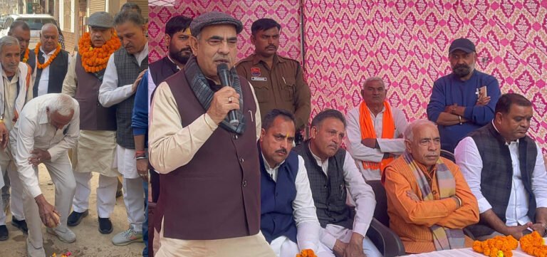 बल्लभगढ़ विधानसभा में जैन कालोनी ,गर्ग कालोनी पार्ट दो और आदर्श नगर मधु वाटिका के पास वाली बनेगी पक्की सड़के : मूलचंद शर्मा 