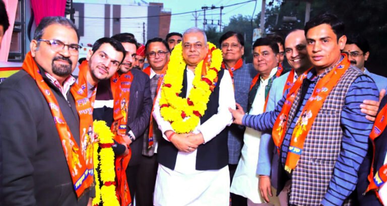 फरीदाबाद में विप्र फाउंडेशन का भव्य आयोजन, संस्थापक सुशील ओझा का स्वागत