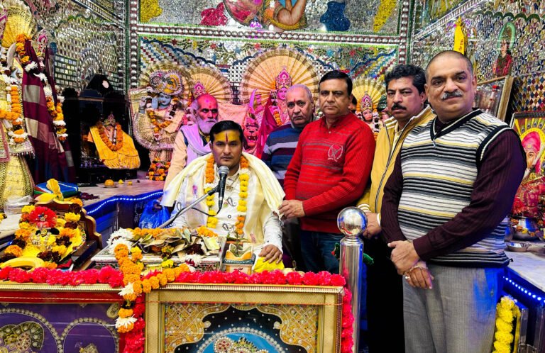 प्रत्येक जीव को अपने जीवन का उद्धार करने के लिए कथा श्रवण अवश्य करना चाहिए -संनील कुमार