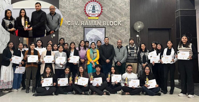 मीडिया में निरंतर सीखते रहना ही सफलता को तय करता है- डॉ. पवन सिंह