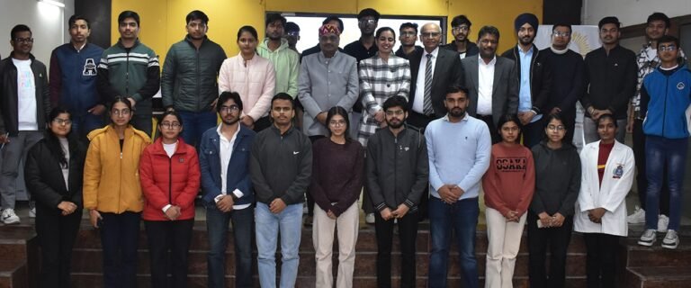 जे.सी. बोस विश्वविद्यालय के 10 मेधावी छात्रों को विश्व प्रकाश मिशन की छात्रवृत्ति