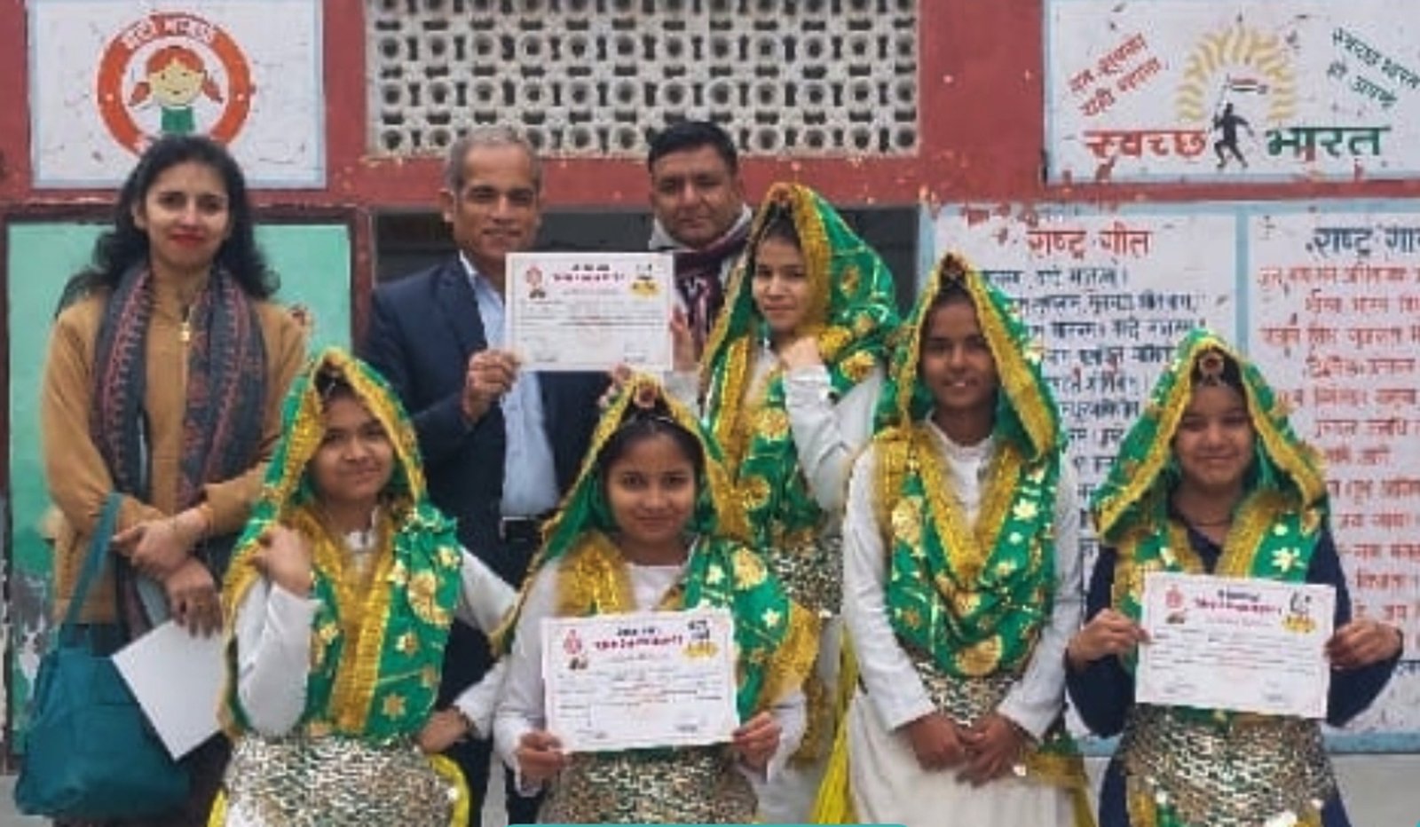 राजकीय विद्यालय सराय ख्वाजा टीम का नेशनल लेवल कला उत्सव में प्रतिभागिता के लिए प्रस्थान