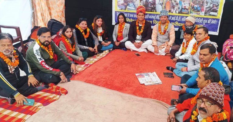 डांस वल्र्ड रिकॉर्ड होल्डर एवं एक्टर अशोक डी स्टार ने धरने को समर्थन देकर की एक दिवसीय भूख हड़ताल