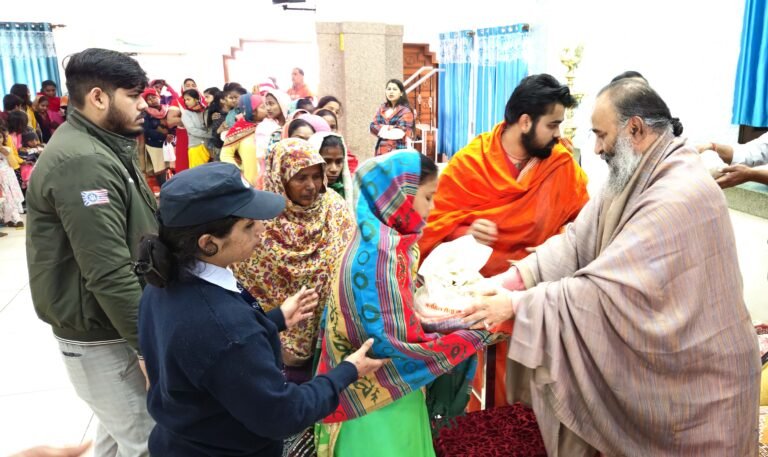 मकर संक्रांति के अवसर पर स्नान दान का बड़ा महत्व – स्वामी पुरुषोत्तमाचार्य