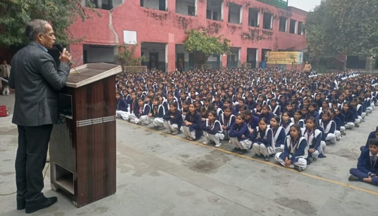 बालिकाएं हर क्षेत्र में कर रहीं गौरवान्वित