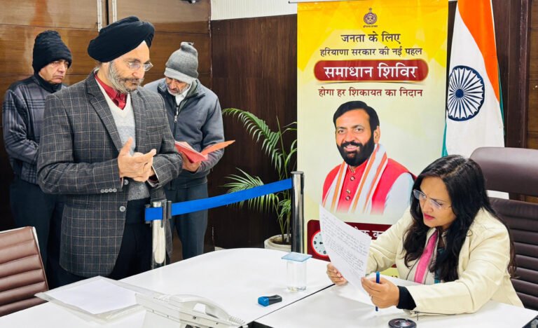 फरीदाबाद, बल्लभगढ़ व बड़खल उपमंडल सहित नगर निगम में भी आयोजित हो रहे हैं समाधान शिविर