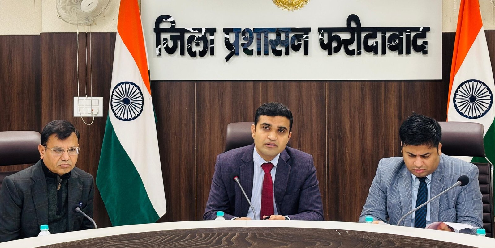 शिविर में निदान होने वाली शिकायतों की रिपोर्ट रोजाना करें प्रेषित,पॉलिसी लेवल की शिकायतों का दें समय से रिप्लाई: डीसी